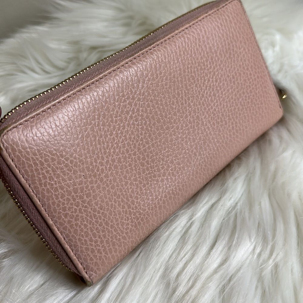 💯 Authentic Gucci GG Long Zipped Around Leather Wallet 🍀 - Picture 10 of 15